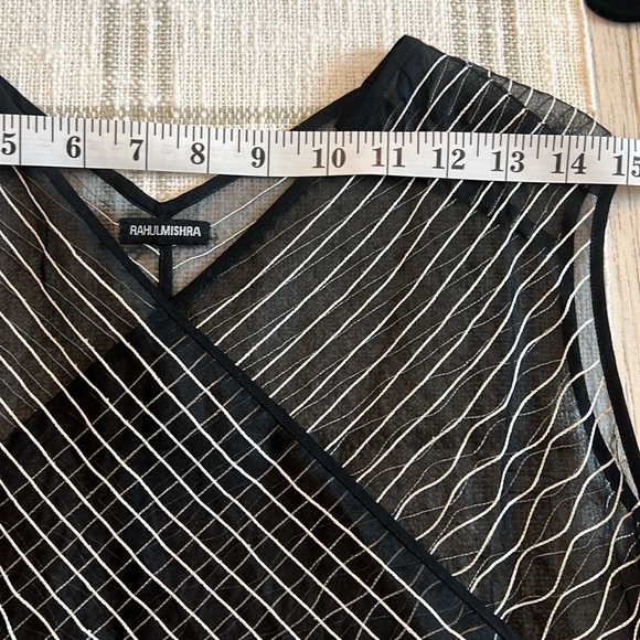 RAHUL MISHRA SHAWL/TOP Sz M - Picture 9 of 12